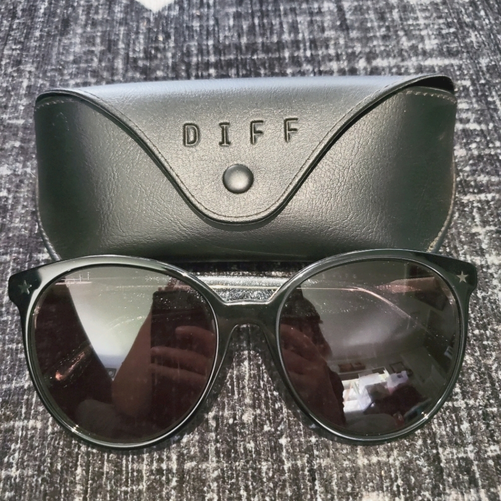 DIFF Eyewear Taurus Sunglasses with Case!